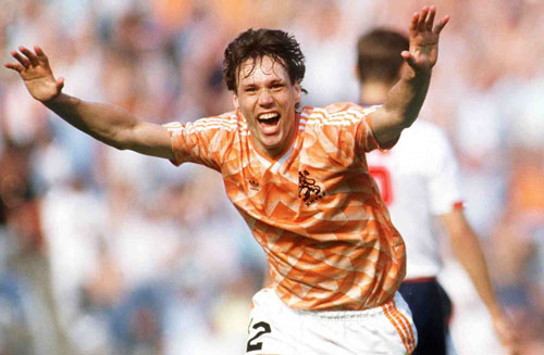 =9. Marco van Basten (Hà Lan, 5 bàn) - EURO 1988, 1992.