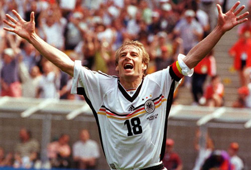 =9. Jurgen Klinsmann (Đức, 5 bàn) - EURO 1988, 1992, 1996.