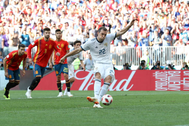 TRỰC TIẾP Tây Ban Nha 1-1 Nga: Pique mắc để bóng chạm tay, Nga gỡ hòa trên chấm 11m - Bóng Đá