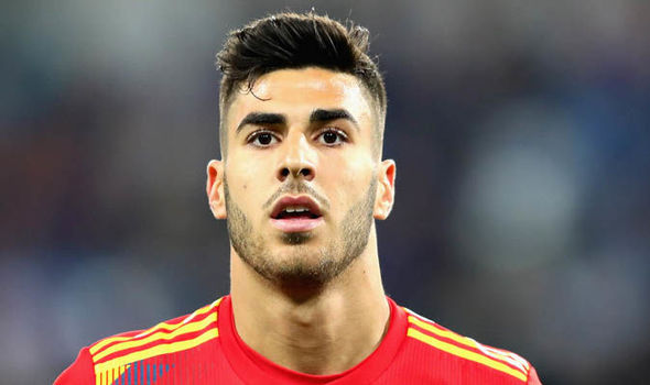 Asensio - 6.33 điểm: Bị bố trí chơi ở cánh phải, cánh không phải sở trường, Asensio chơi khá mờ nhạt.