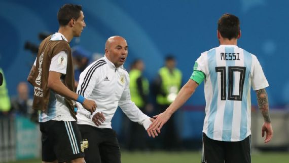 Sampaoli: Messi không nắm quyền chỉ đạo Argentina - Bóng Đá