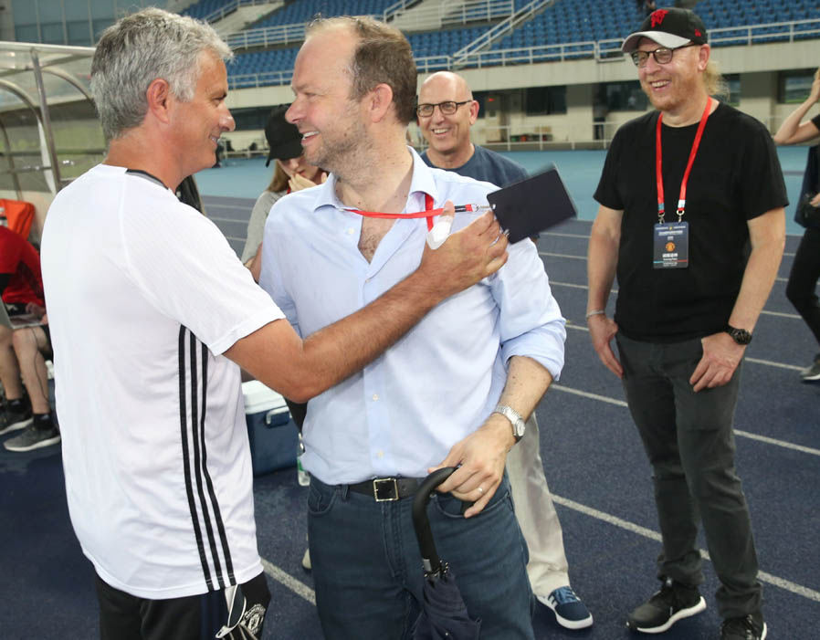 Ed Woodward là chuyên gia thất bại? Đừng để Mourinho đánh lừa bạn! - Bóng Đá