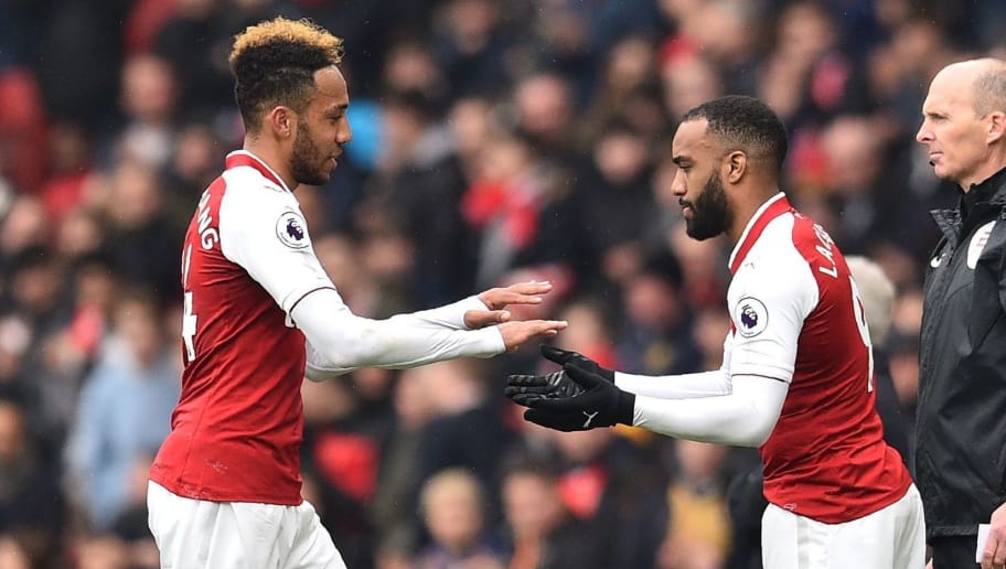 Aubameyang thích đá cắm hơn - Bóng Đá