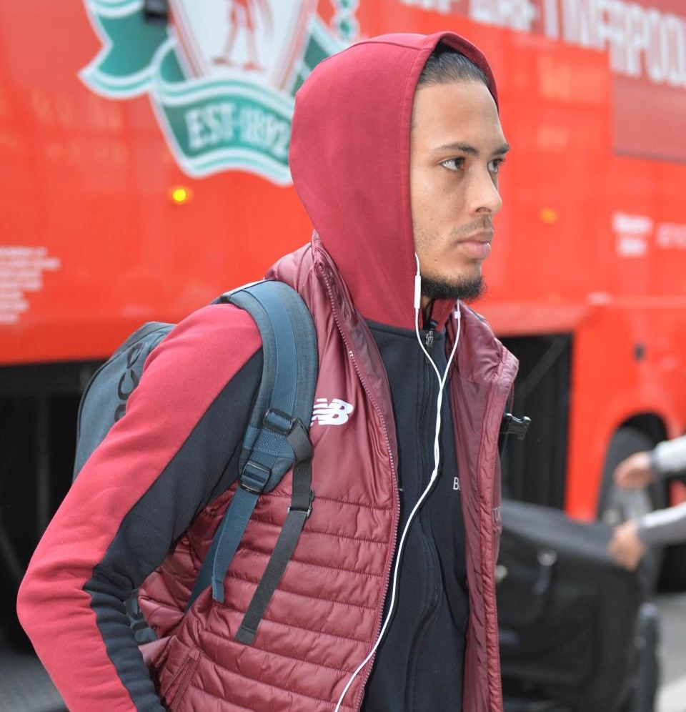Trung vệ Virgil Van Dijk là cái tên được HLV Pep Guardiola ca ngợi hết mực trong buổi phỏng vấn trước trận.