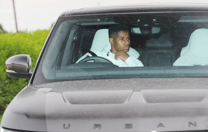 New boy Daniel James goes ‘full Man Utd’ as he arrives in £100k two-tone customised Range Rover - Bóng Đá