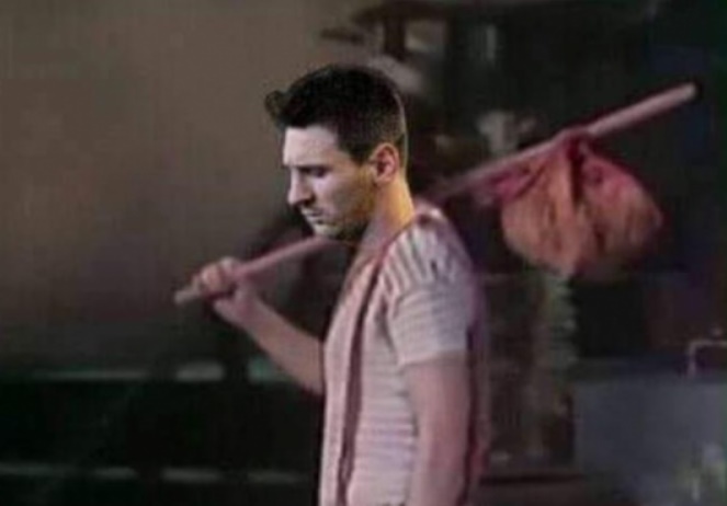 Messi ngậm ngùi rời sân sau chiếc thẻ đỏ, khép lại kỳ Copa đáng quên với vỏn vẹn 1 bàn thắng.
