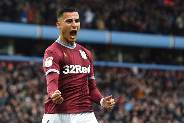 VILLA SIGN ENGELS - Bóng Đá