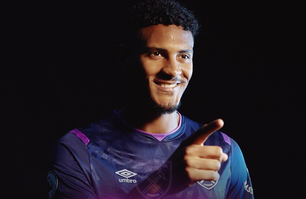 West Ham have confirmed the signing of forward Sebastien Haller - Bóng Đá