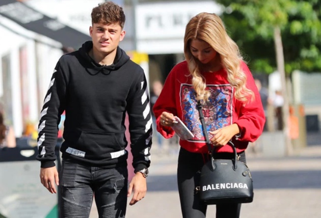 Man Utd star Daniel James enjoys time out with girlfriend Ria Kate Hughes after impressing in pre-season - Bóng Đá