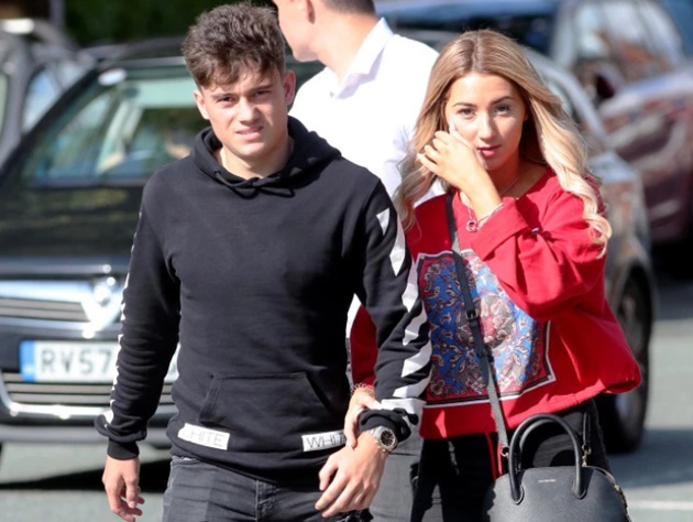 Man Utd star Daniel James enjoys time out with girlfriend Ria Kate Hughes after impressing in pre-season - Bóng Đá