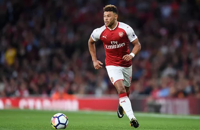 Liverpool agree new long-term deal for England international Alex Oxlade-Chamberlain until 2023 - Bóng Đá
