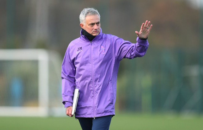 'When I arrived at Man Utd the U-23s were relegated!' - Mourinho fires back at critics of his use of Academy stars - Bóng Đá