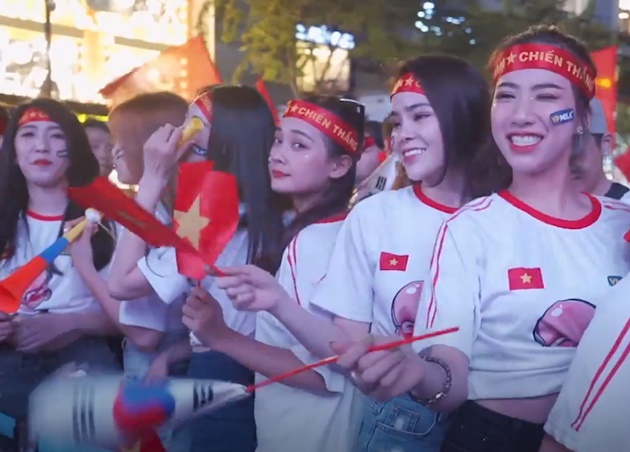 Những bóng hồng trong chiến thắng của ĐT Việt Nam - Bóng Đá
