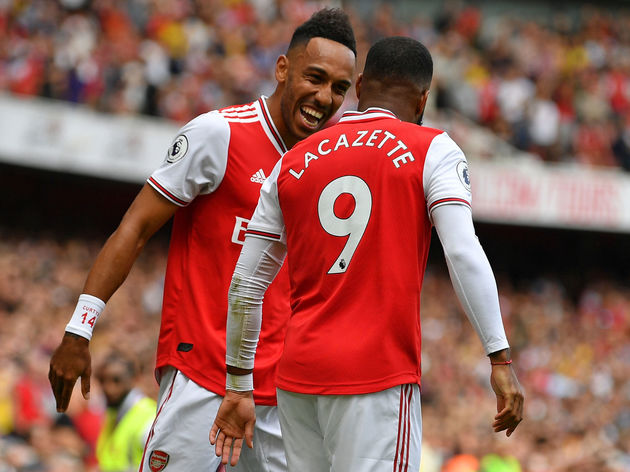Tiền đạo: Alexandre Lacazette - Pierre-Emerick Aubameyang