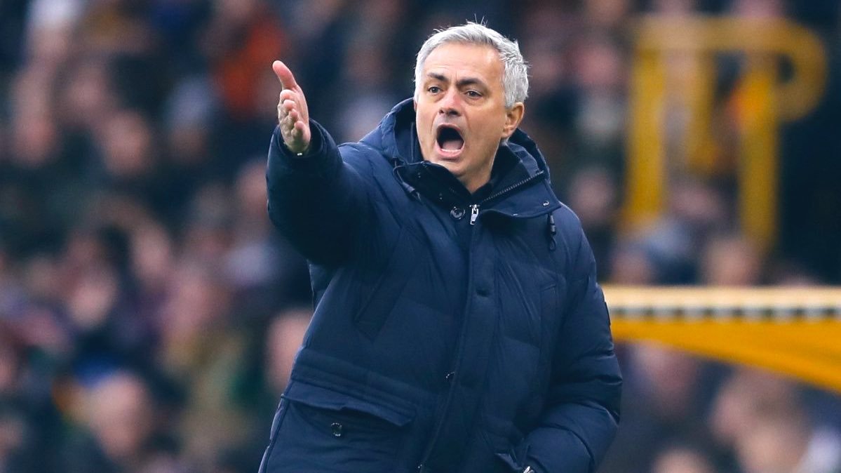 Mourinho urges patience after watching Klopp - Bóng Đá