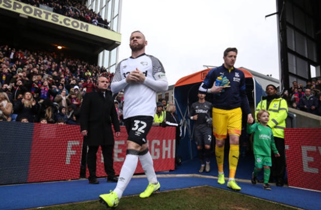 Crystal Palace 0 Derby 1: Rooney’s side stun Eagles as Milivojevic is sent off using pitch-side monitor in VAR first - Bóng Đá
