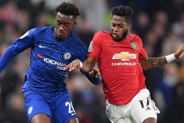 Trước khi giải bị hoãn, The Blues hơn đội xếp ngay sau là Manchester United 3 điểm.
