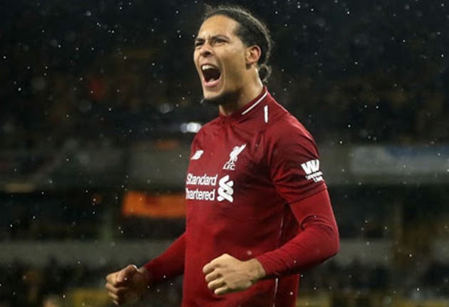 Cùng có số bàn thắng như Alonso là Virgil Van Dijk. Vững chắc trong phòng ngự, 'siêu quái thú' của Liverpool còn góp công ở mặt trận tấn công.