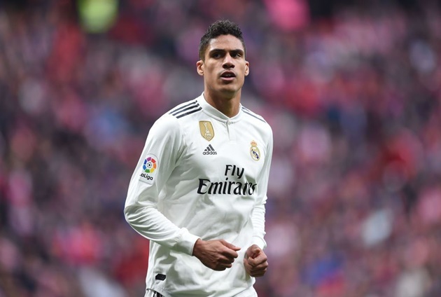 7. Raphael Varane. "Hộ pháp" trong hàng thủ Real Madrid nhiều năm qua có giá trị lên đến 70 triệu euro.