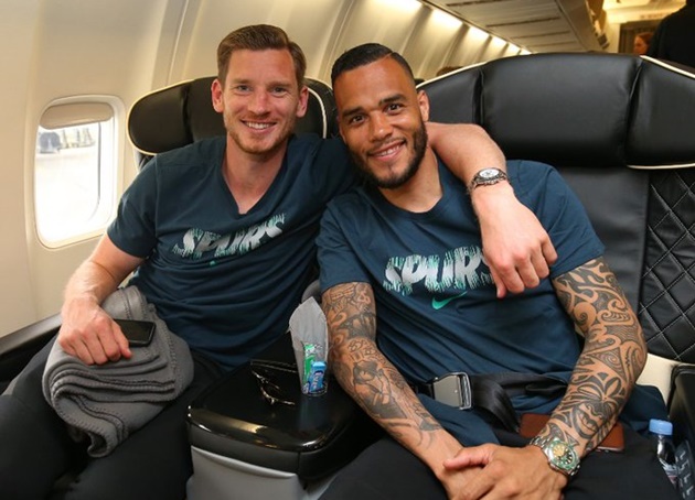 Vertonghen và Vorm rời Spurs.
