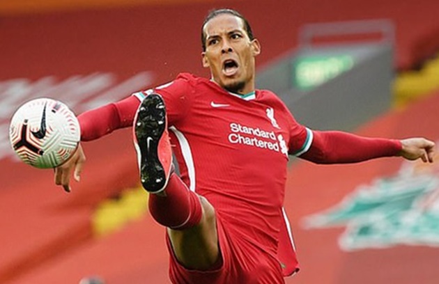 Virgil van Dijk addresses his mistake during Leeds United victory after being slammed by Liverpool legend Jamie Carragher  - Bóng Đá