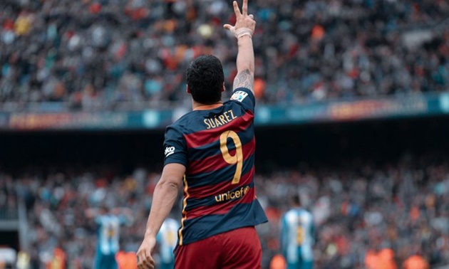 Luis Suarez aims dig at Barcelona’s president Josep Maria Bartomeu during farewell press conference - Bóng Đá