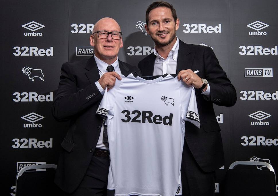 Lampard đã chính thức trở thành huấn luyện viên của Derby County.