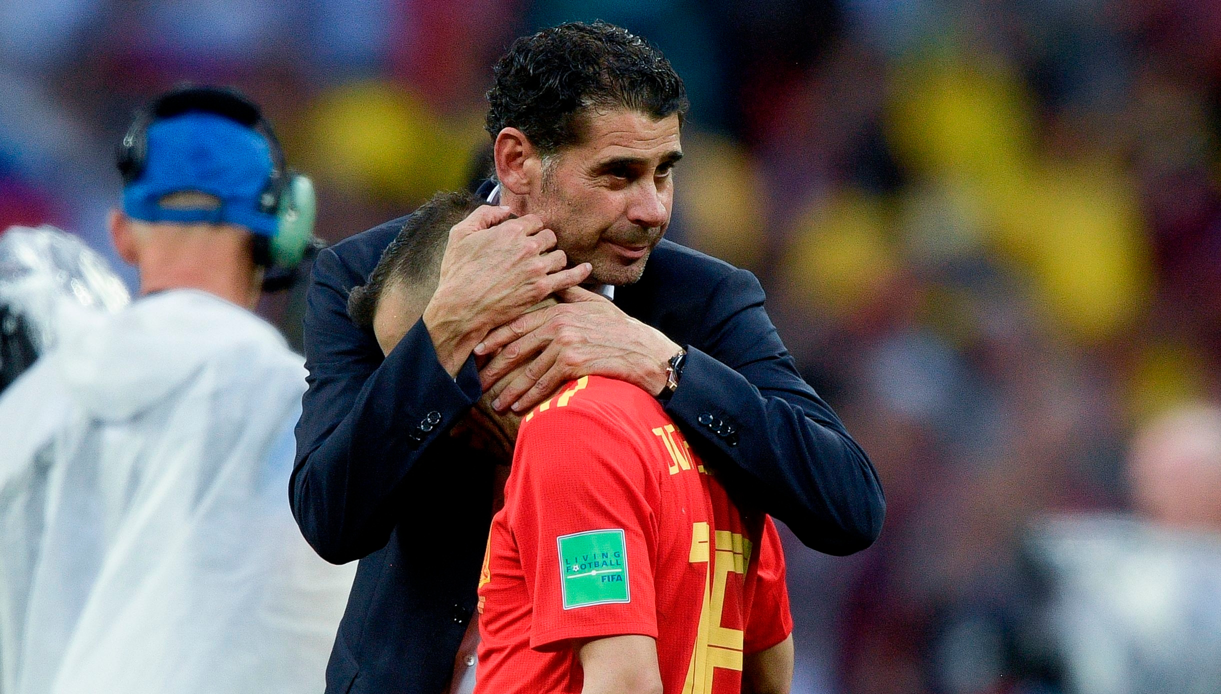 Hậu World Cup, Fernando Hierro nói lời chia tay ghế huấn luyện viên trưởng tuyển Tây Ban Nha - Bóng Đá
