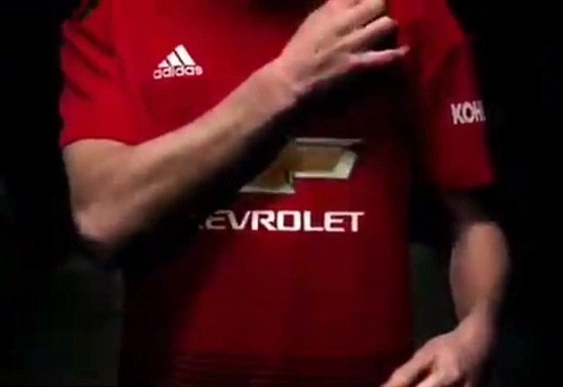 NÓNG: Áo đấu sân nhà 2018/19 của Man United bị rò rĩ trên mạng - Bóng Đá