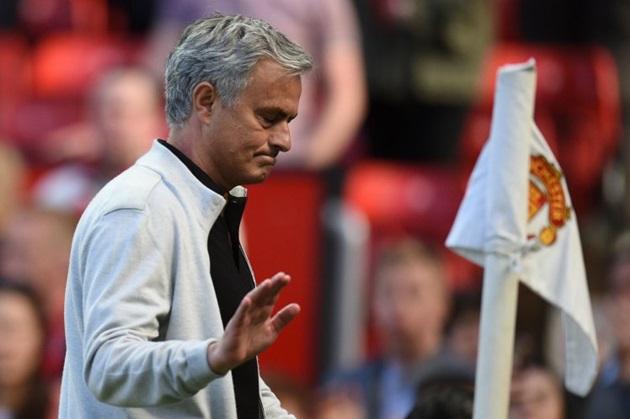 Bất chấp những thất bại, Mourinho vẫn "kiên trì" với triết lý bóng đá của riêng mình.
