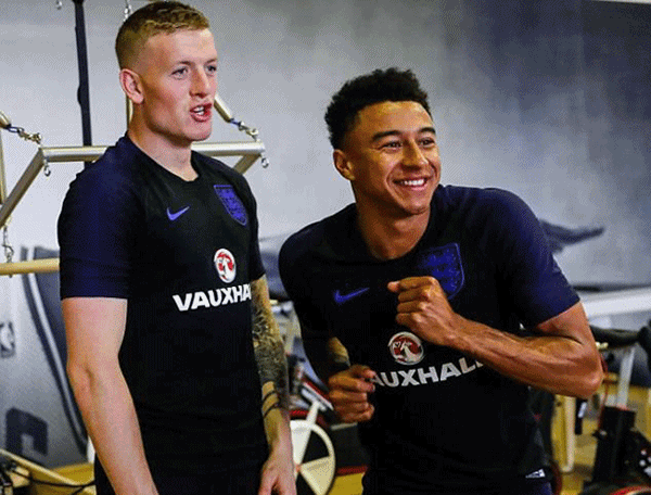 Jesse Lingard luôn là đầu tàu trong những trò vui ở tuyển cũng như CLB.