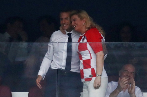 Nữ tổng thống Croatia đốn tim hàng triệu fan trên thế giới - Bóng Đá