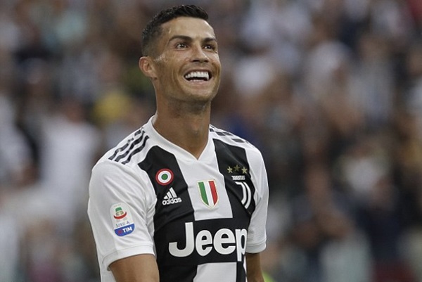 Ronaldo tịt ngòi 2 trận liên tiếp: Chuyện gì xảy ra với CR7? - Bóng Đá