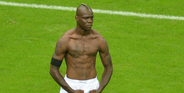 Mario Balotelli bị đuổi khỏi tuyển Italy: Từ thiên tài đến bất tài - Bóng Đá