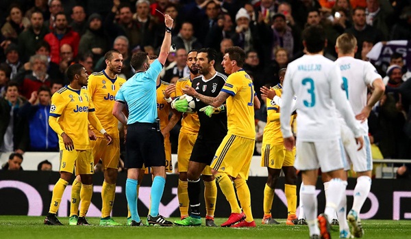 Juventus cần một Ronaldo không biết khóc - Bóng Đá