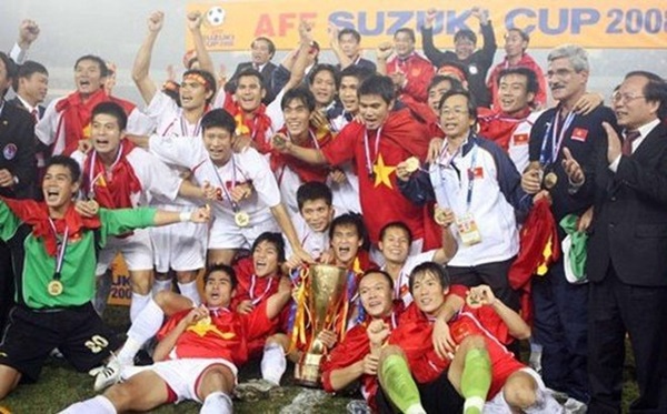 Tuyển Việt Nam chuẩn bị AFF Cup: Tiếng gọi từ lịch sử - Bóng Đá