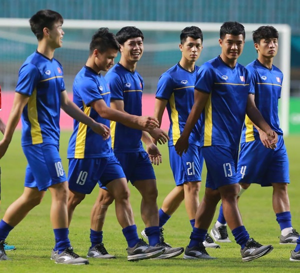 Tuyển Việt Nam chuẩn bị AFF Cup: Tiếng gọi từ lịch sử - Bóng Đá