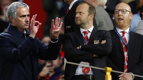 Nhà Glazer và Ed Woodward thiếu tầm nhìn thể thao, nên không dám sa thải Mourinho.
