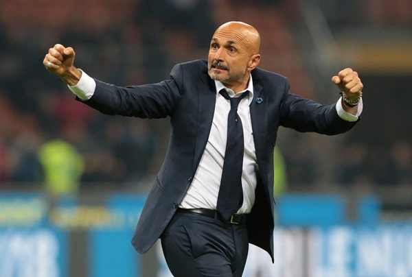 Rõ ràng HLV Spalletti cùng đang học trò đang rất muốn có được 3 điểm trước "Đại kình địch áo đỏ".