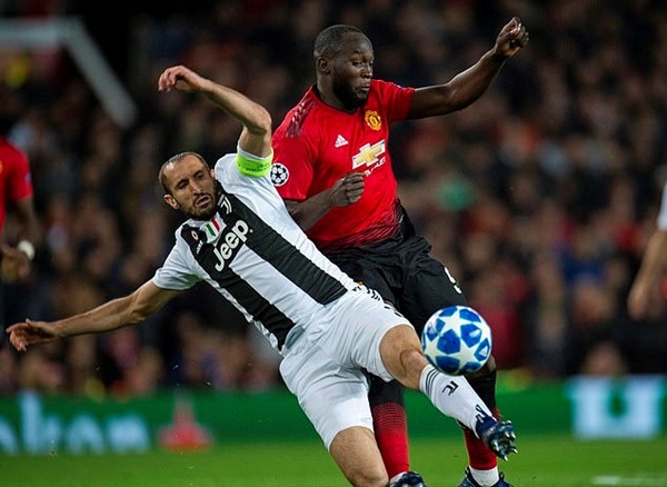 Chiellini không hề có dấu hiệu sa sút vì tuổi tác.