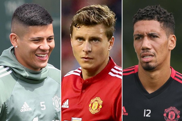 Man United đang là một trong những CLB có hàng thủ tệ nhất Premier League.