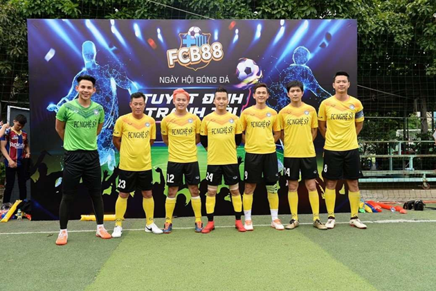 Đội khách mời của giải đấu – FC Nghệ sỹ.