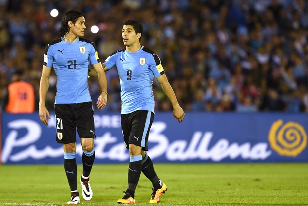 Sự trở lại của Suarez khiến Cavani dễ đá hơn trước. Ảnh: Internet.
