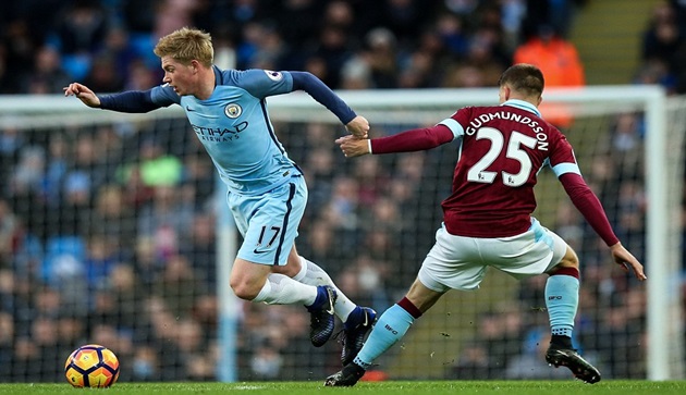 Bruyne chơi khá tốt ở trận này.
