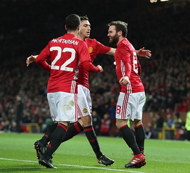 Anh cũng là cầu thủ chơi hiệu quả nhất trên sân.