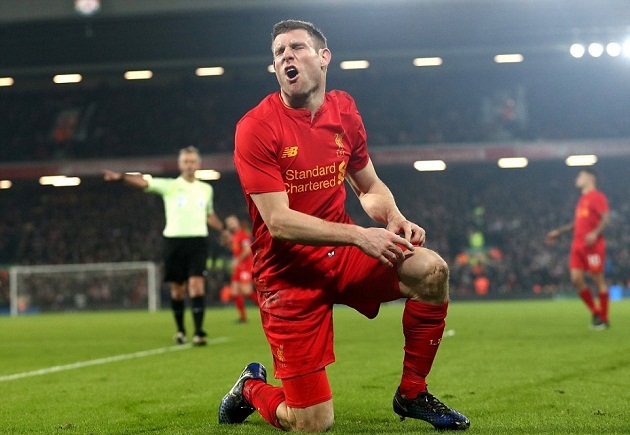 Hậu vệ Milner không giấu được sự thất vọng.