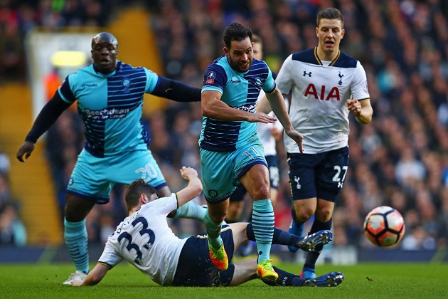 Wycombe đã có một trận đấu quả cảm trước Tottenham.