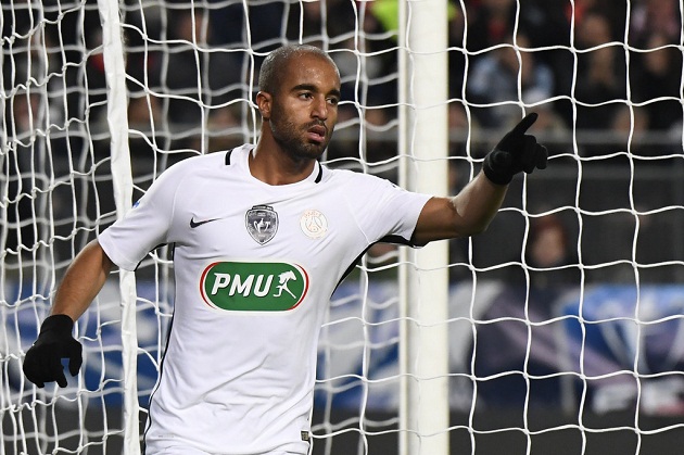 Moura chứng minh tại sao mình luôn được ông Unai Emery tin tưởng ở mùa giải này.