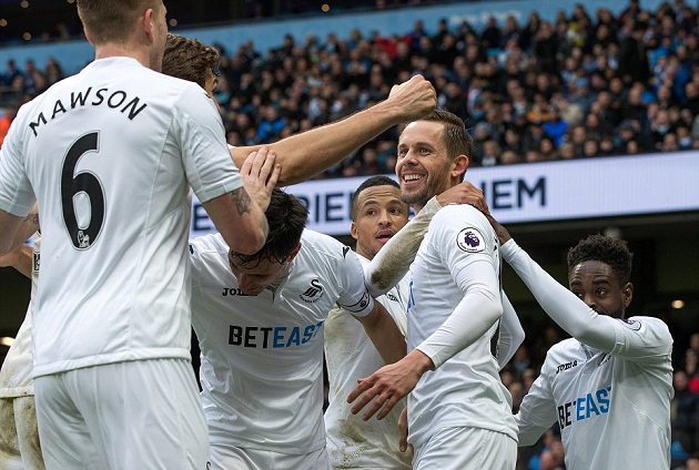 Không phải ngẫu nhiên, Swansea thắng cả Liverpool lẫn Southampton trong vài vòng đấu gần đây.