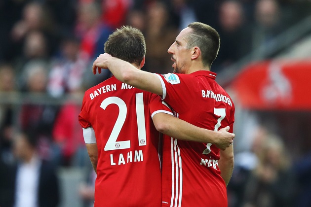 Lâu lắm rồi người ta mới lại thấy tiền vệ người Pháp ghi bàn.